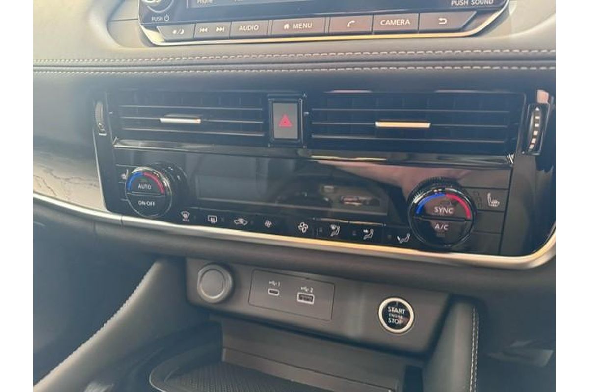 2024 Nissan X-TRAIL ST-L T33