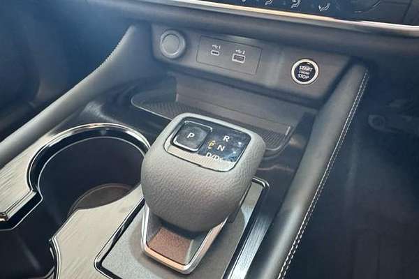 2024 Nissan X-TRAIL ST-L T33