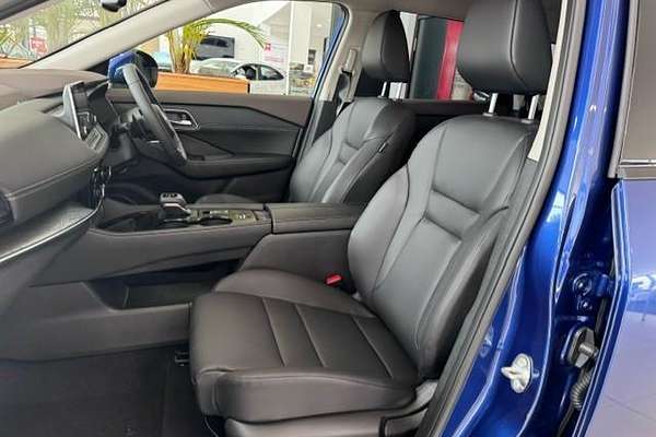 2024 Nissan X-TRAIL ST-L T33