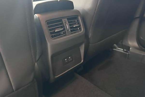 2024 Nissan X-TRAIL ST-L T33