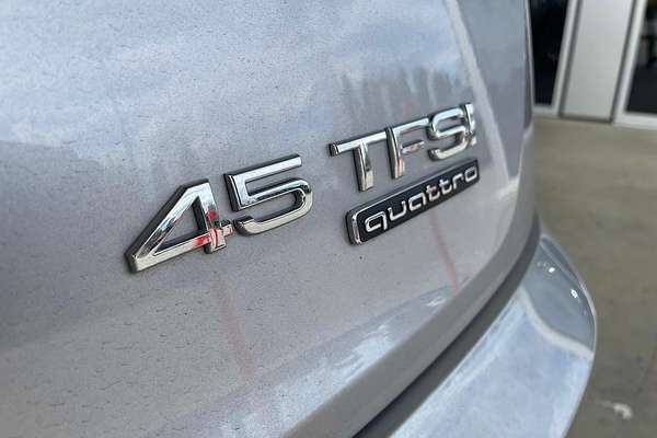 2024 Audi Q5 45 TFSI S Line FY