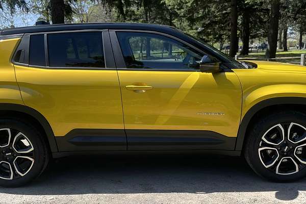 2024 Jeep Avenger Summit JJ