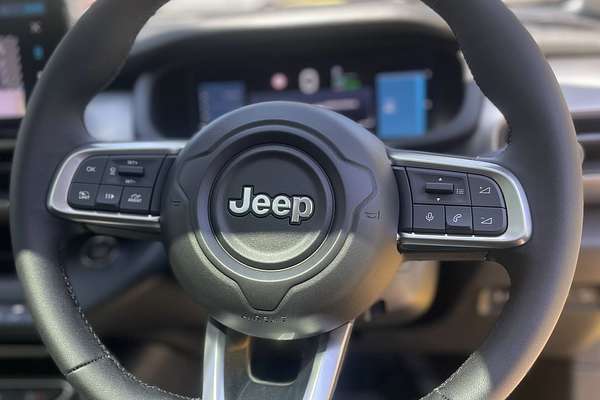 2024 Jeep Avenger Summit JJ