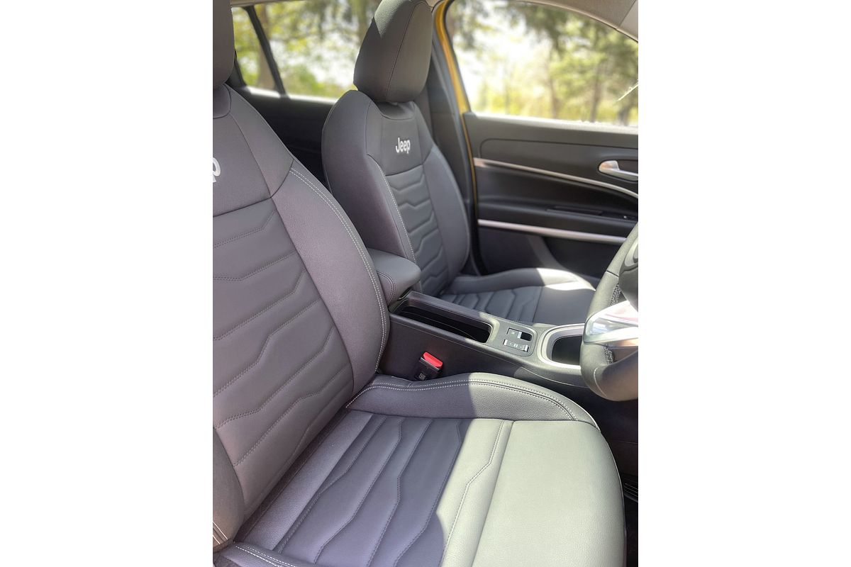2024 Jeep Avenger Summit JJ