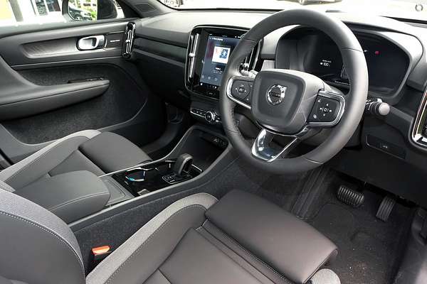 2024 Volvo C40 Recharge Twin
