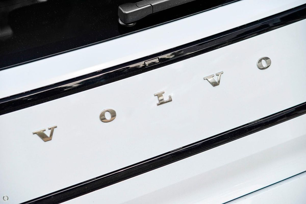 2024 Volvo EX30 Single Motor Extended Range Ultra