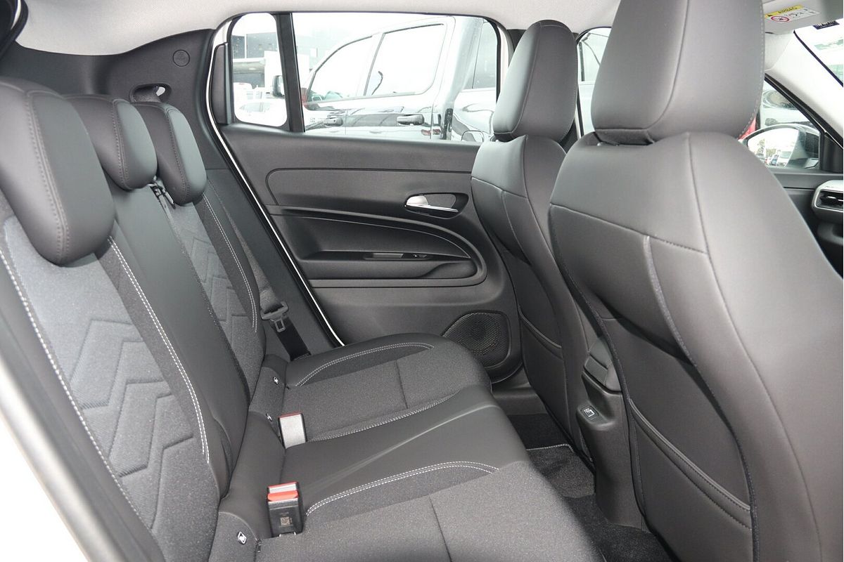 2024 Jeep Avenger Limited JJ