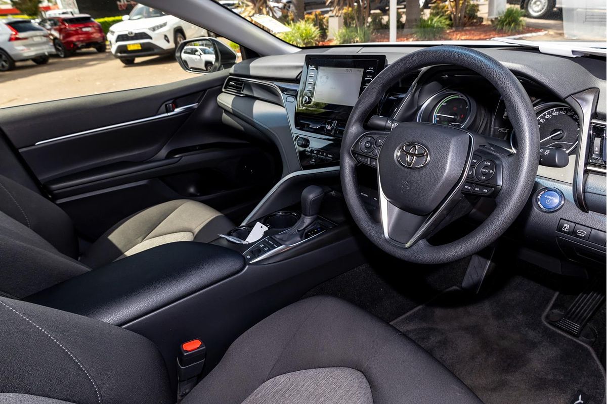 2024 Toyota Camry Ascent AXVH70R