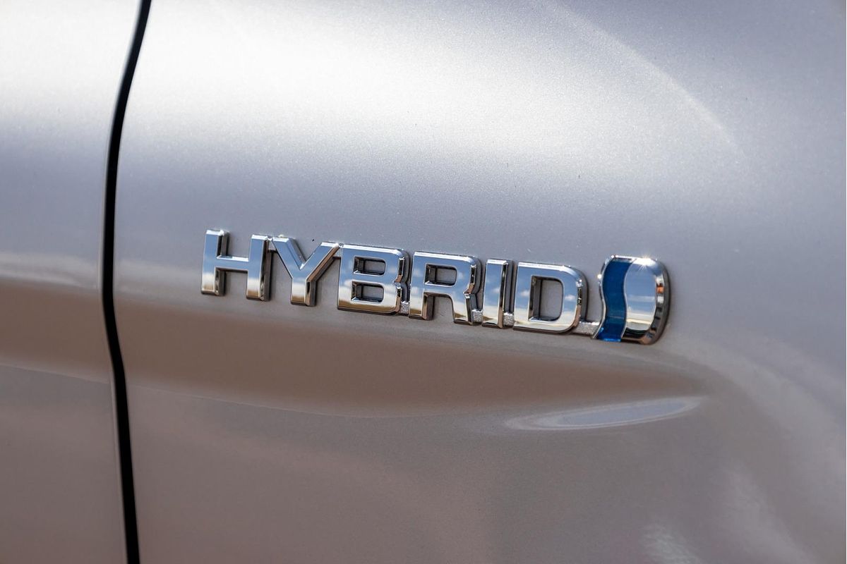2024 Toyota Camry Ascent AXVH70R