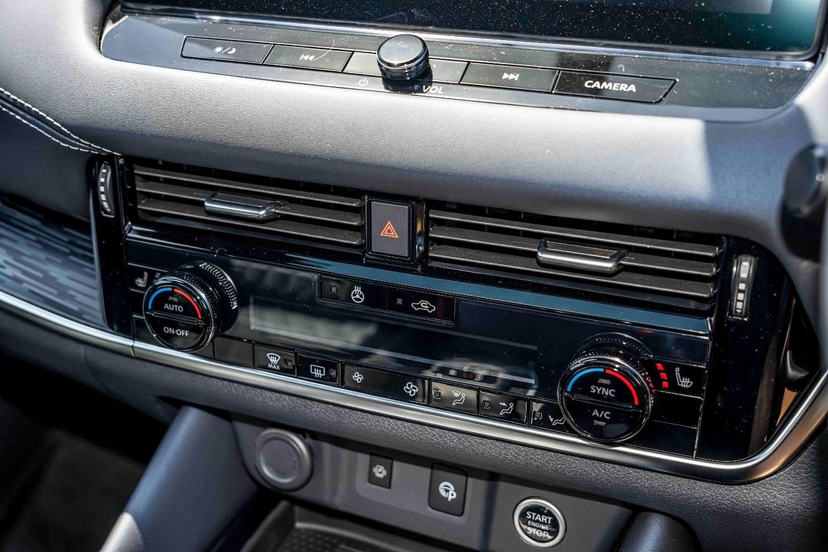 2023 Nissan QASHQAI Ti J12