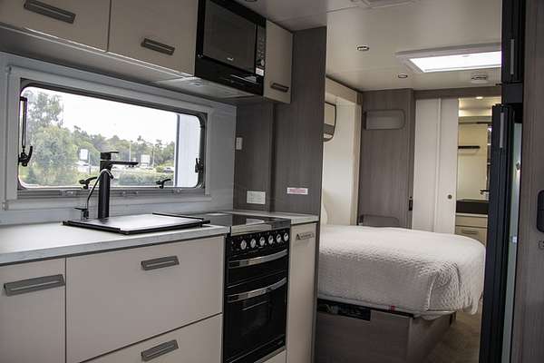 2021 Jayco SILVERLINE CARAVAN 21.65-3.OB.SL-MY21