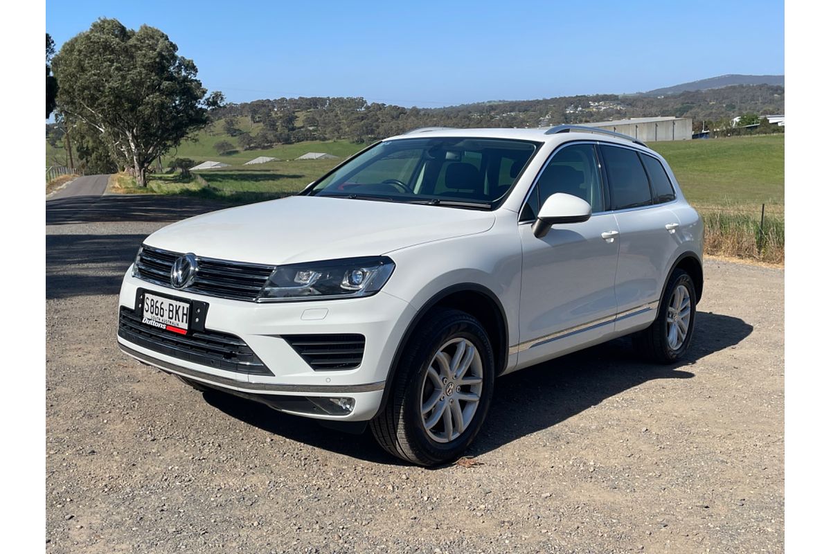 2016 Volkswagen Touareg 150TDI Element 7P