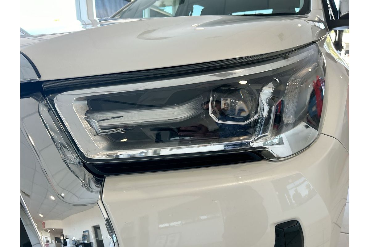 2021 Toyota Hilux SR5 GUN126R 4X4