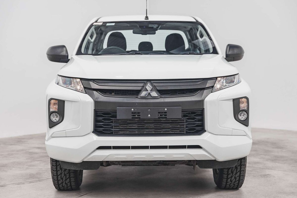 2021 Mitsubishi Triton GLX+ MR 4X4