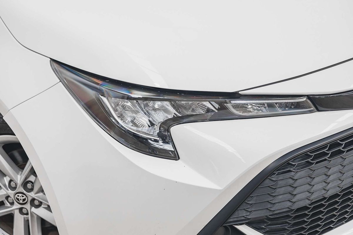 2018 Toyota Corolla Ascent Sport Hybrid ZWE211R