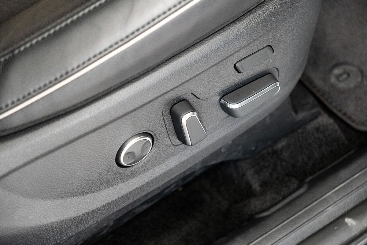 2024 Hyundai Palisade Calligraphy Black Ink LX2.V5