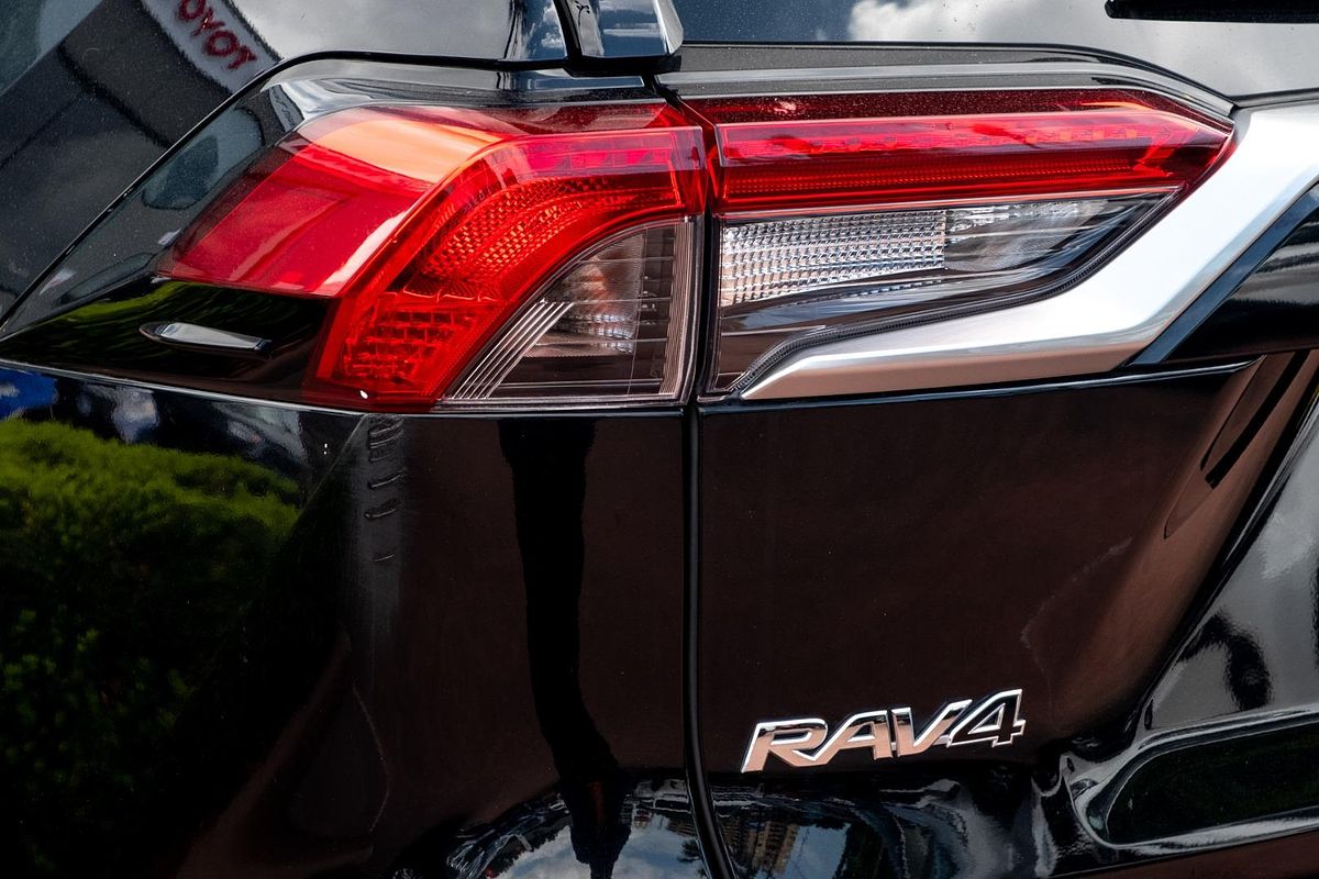 2019 Toyota RAV4 Cruiser AXAH54R