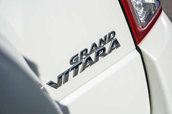 2015 Suzuki Grand Vitara Navigator JB