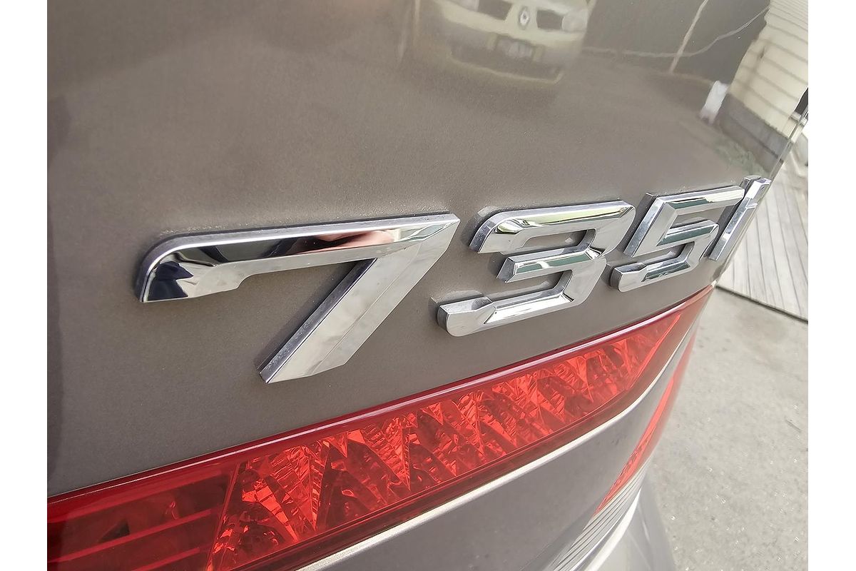 2003 BMW 7 Series 735i E65