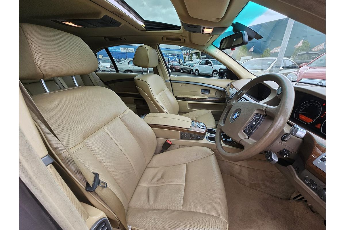 2003 BMW 7 Series 735i E65