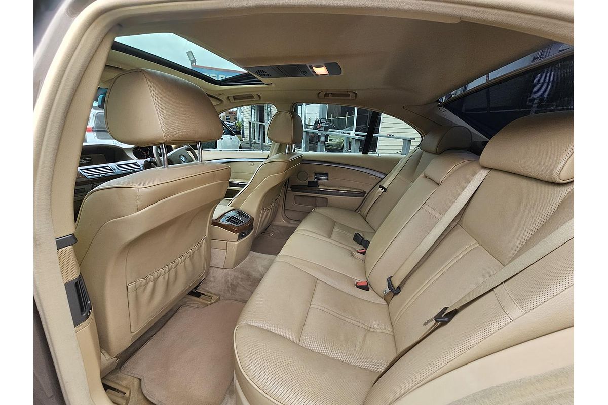 2003 BMW 7 Series 735i E65