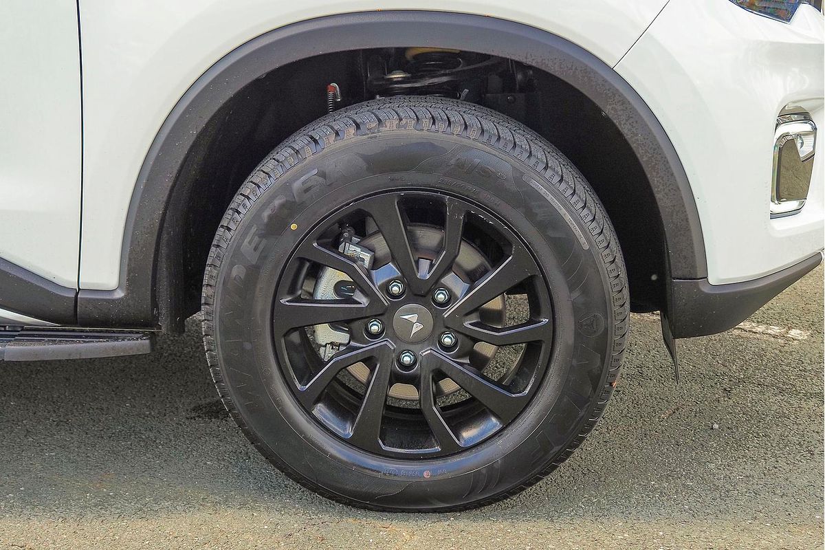 2024 Mahindra Scorpio Z8