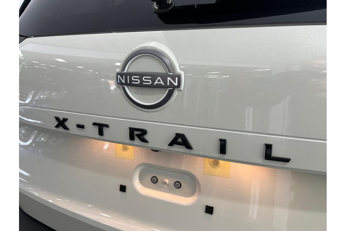 2024 Nissan X-TRAIL ST-L T33