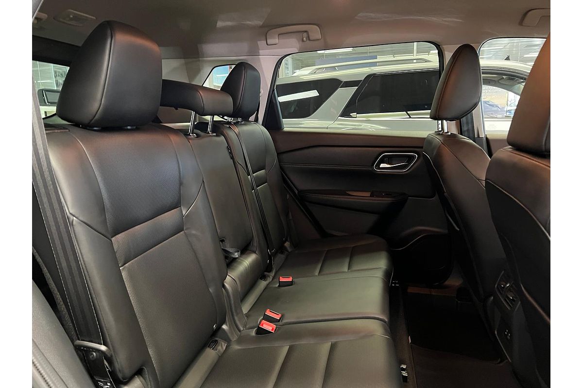 2024 Nissan X-TRAIL ST-L T33