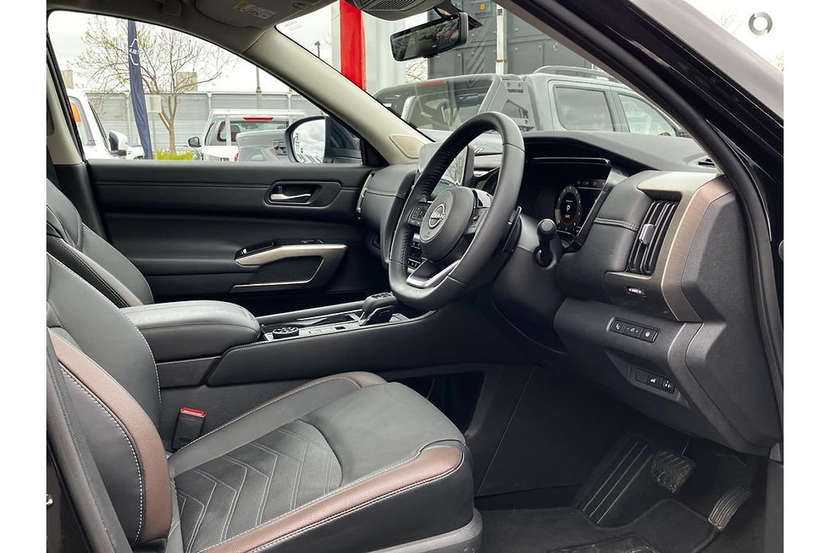2023 Nissan Pathfinder Ti-L R53