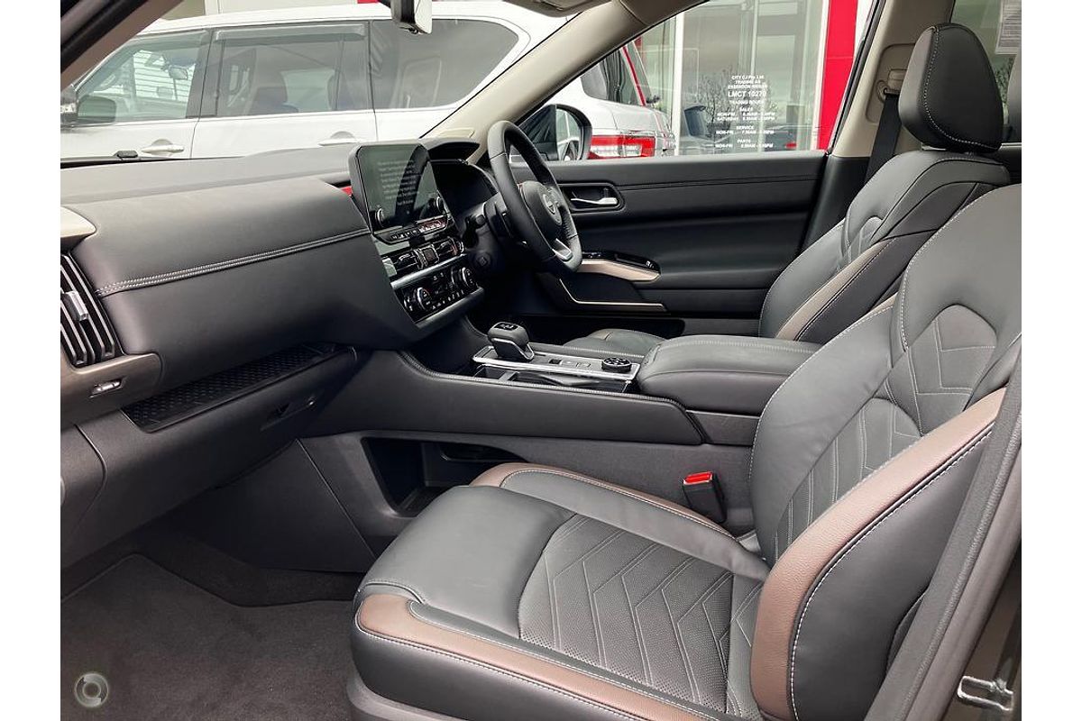 2023 Nissan Pathfinder Ti-L R53