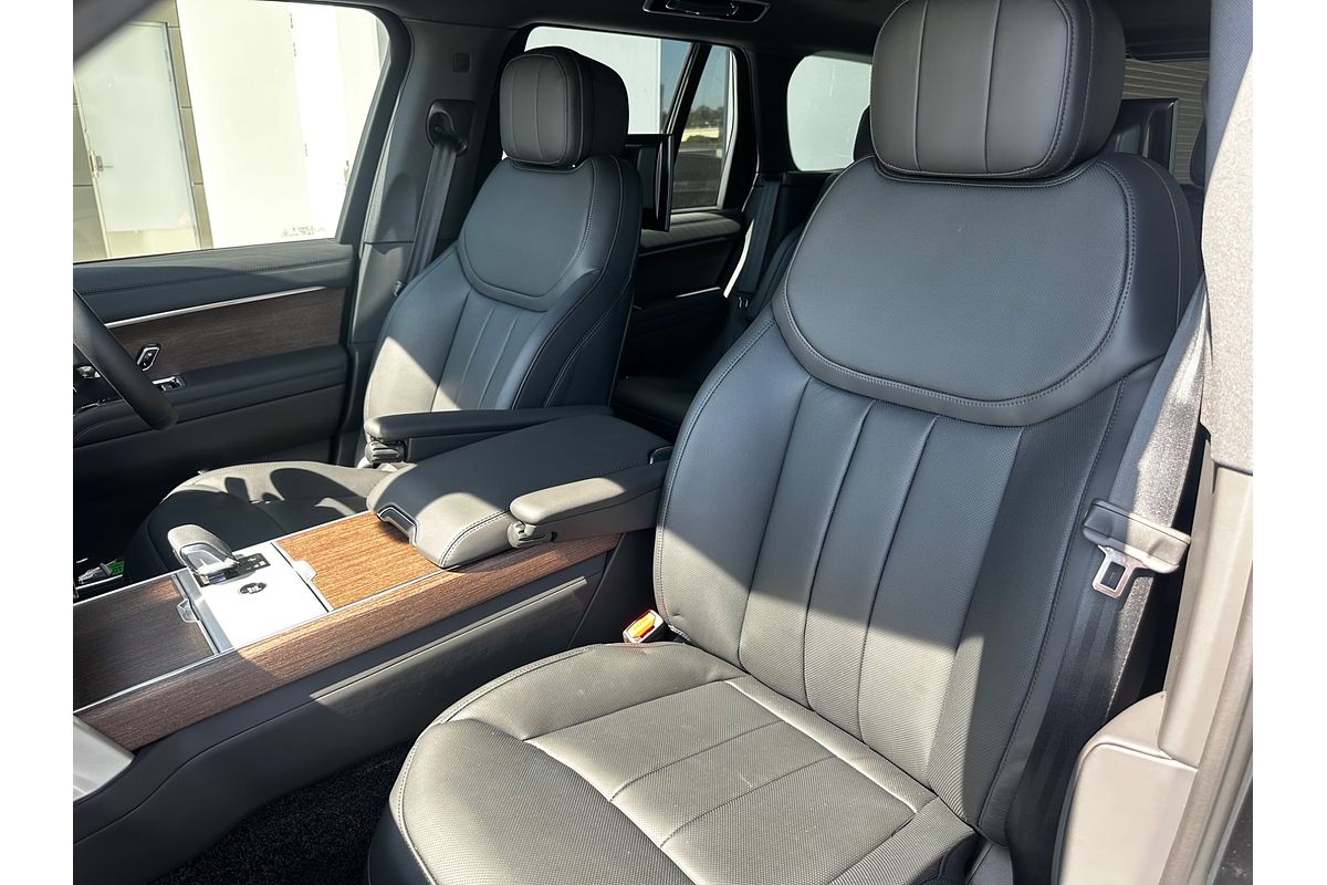 2024 Land Rover Range Rover D350 HSE L460