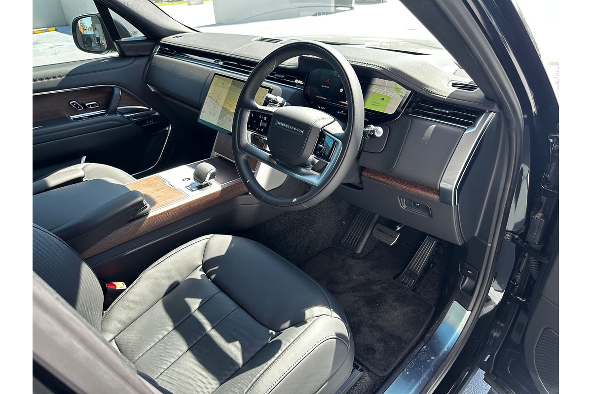 2024 Land Rover Range Rover D350 HSE L460