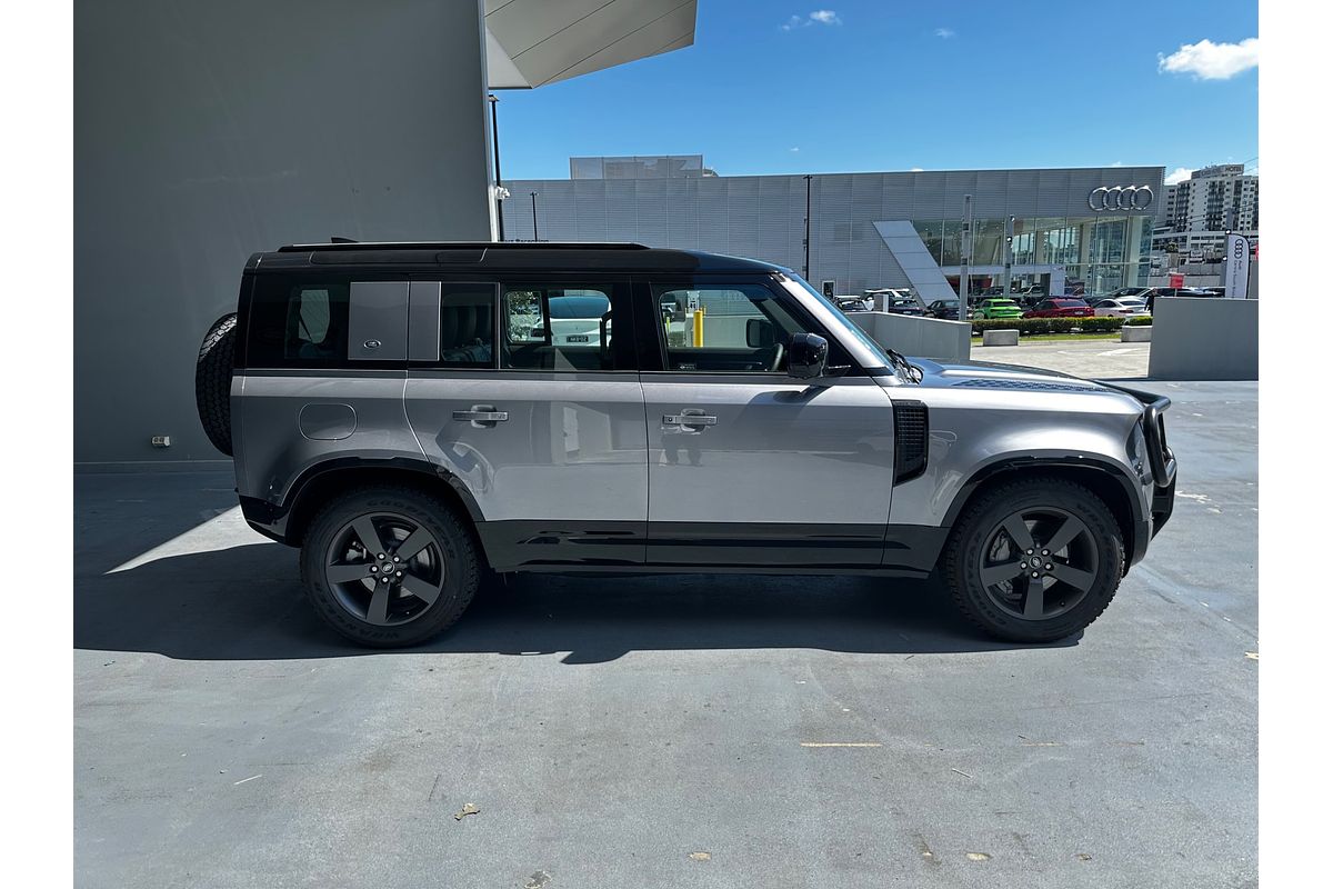 2024 Land Rover Defender 110 P400 X-Dynamic SE L663