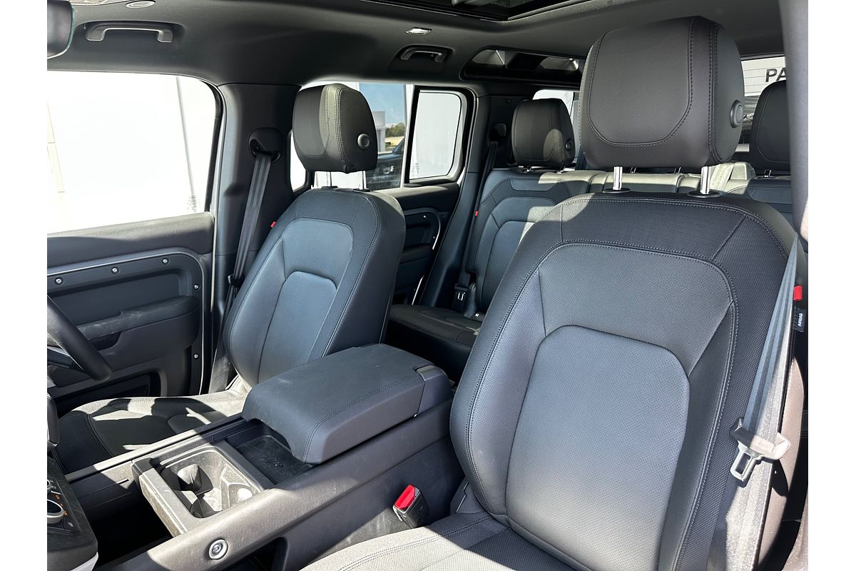 2024 Land Rover Defender 110 P400 X-Dynamic SE L663