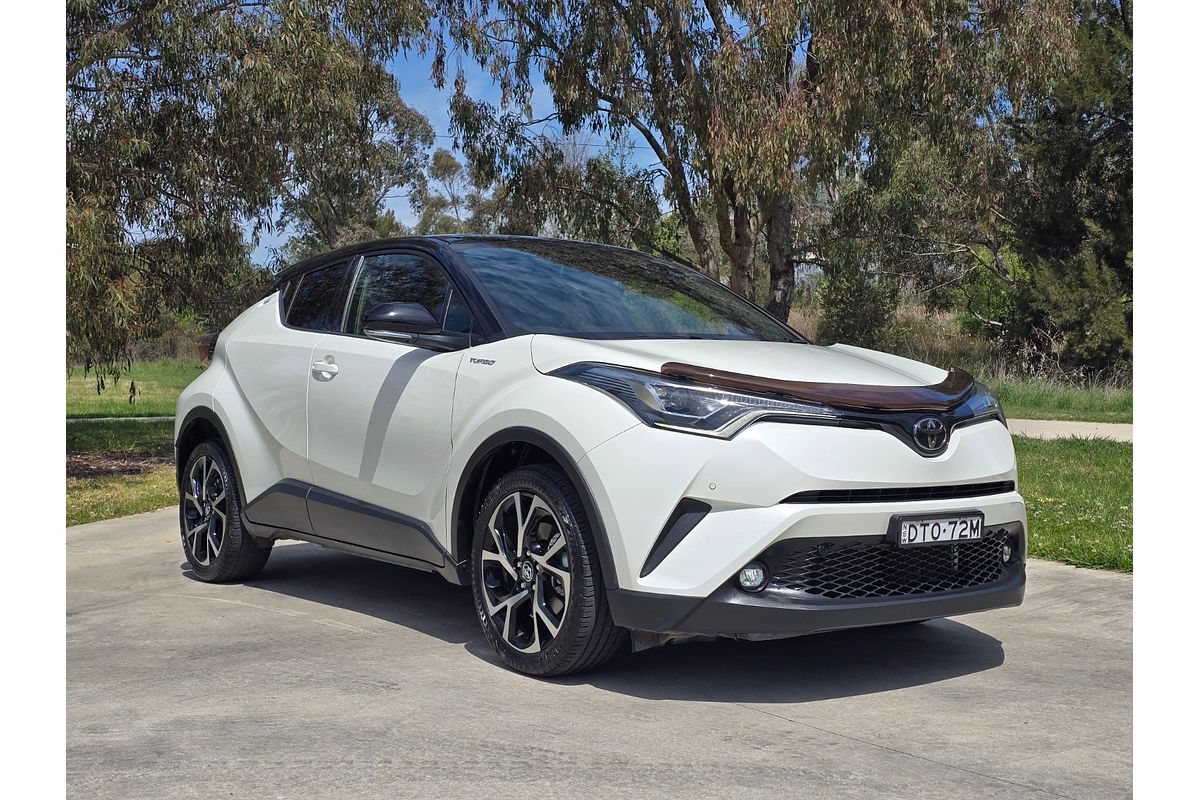 2017 Toyota C-HR Koba 2WD NGX10R