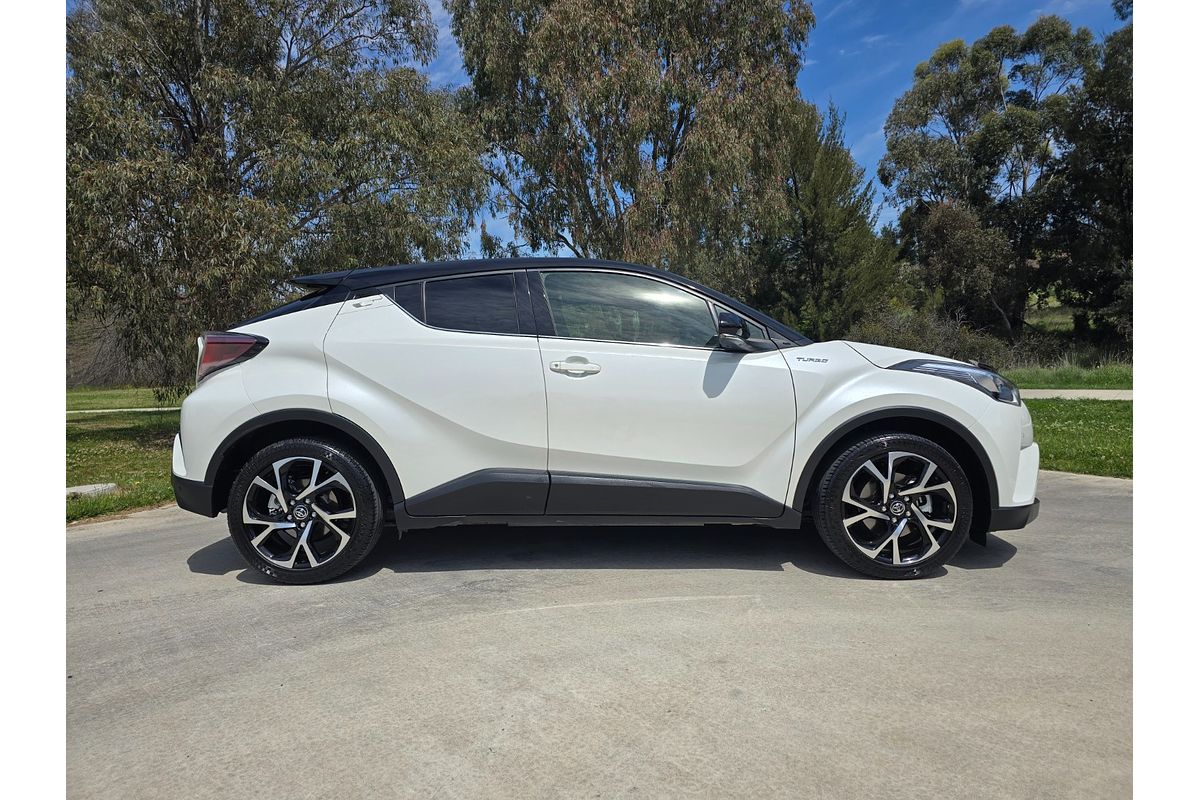 2017 Toyota C-HR Koba 2WD NGX10R