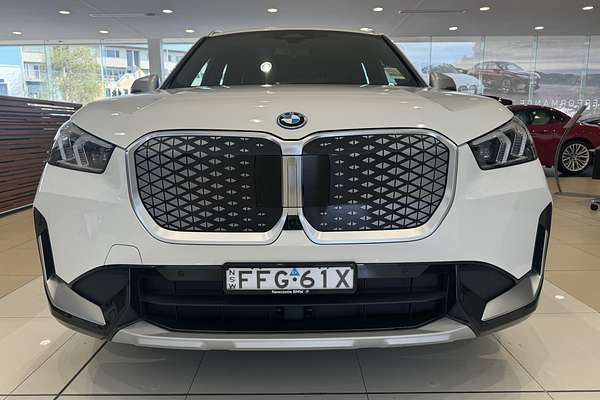 2023 BMW iX1 eDrive20 xLine U11
