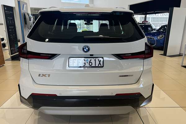 2023 BMW iX1 eDrive20 xLine U11