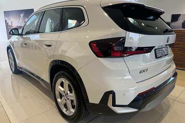 2023 BMW iX1 eDrive20 xLine U11