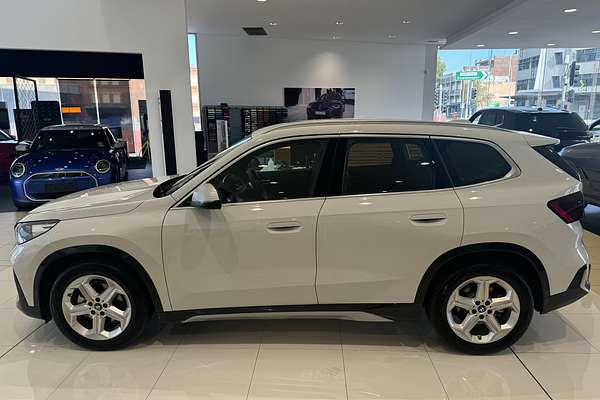 2023 BMW iX1 eDrive20 xLine U11