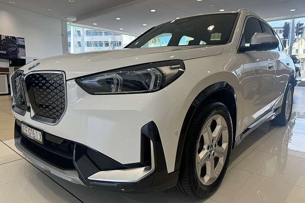 2023 BMW iX1 eDrive20 xLine U11