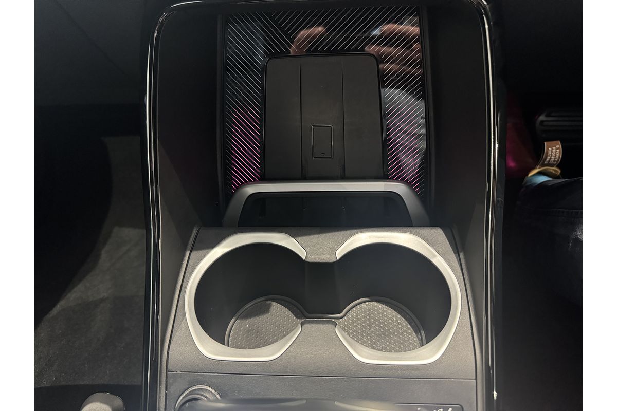2023 BMW iX1 eDrive20 xLine U11