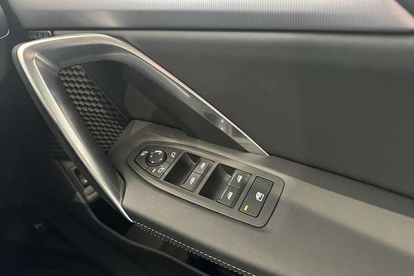 2023 BMW iX1 eDrive20 xLine U11