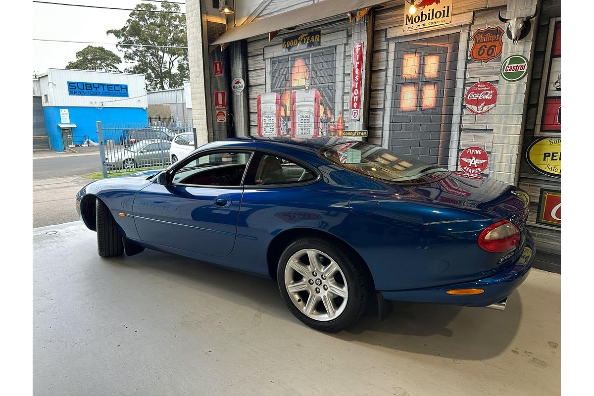 1998 Jaguar XK8 Sport