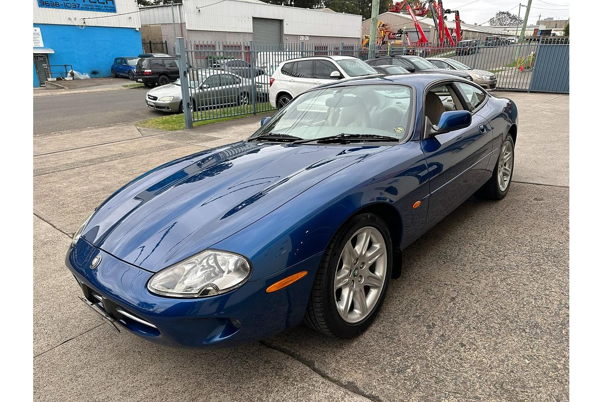 1998 Jaguar XK8 Sport