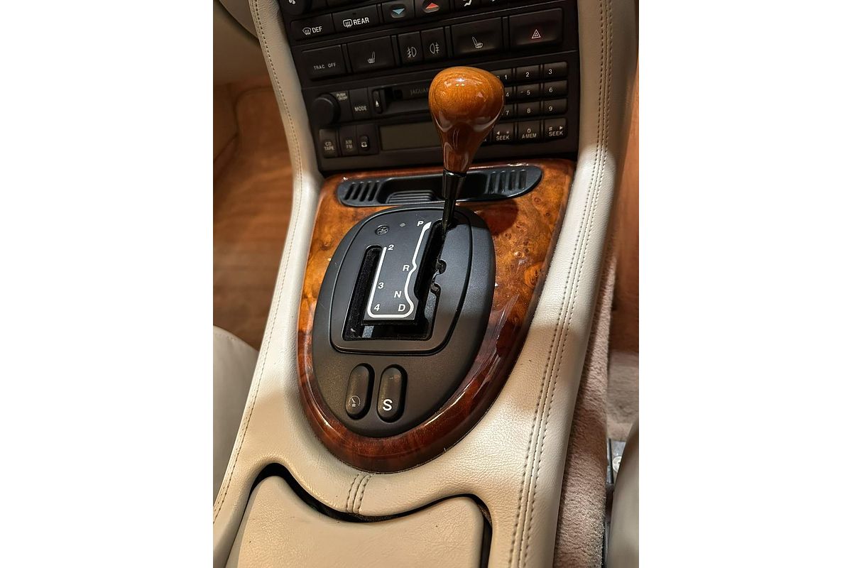 1998 Jaguar XK8 Sport