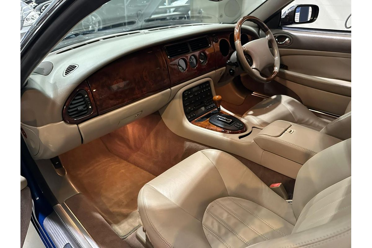 1998 Jaguar XK8 Sport