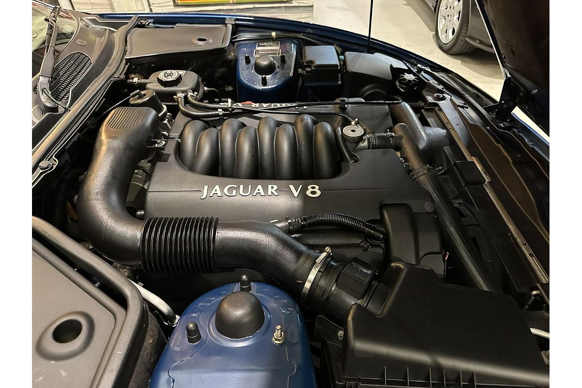 1998 Jaguar XK8 Sport