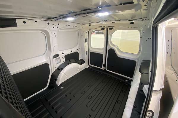 2024 Volkswagen Caddy TDI320 5 LWB