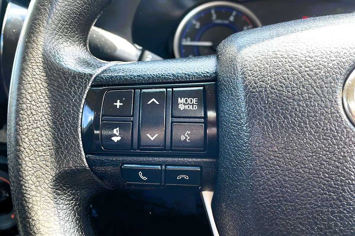 2016 Toyota Hilux SR GUN126R 4X4
